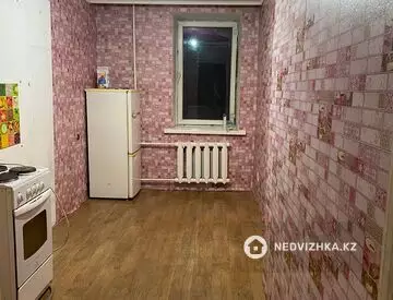 3-комнатная квартира, этаж 2 из 9, 67 м², на длительный срок