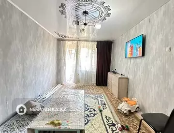 3-комнатная квартира, этаж 4 из 5, 60 м²