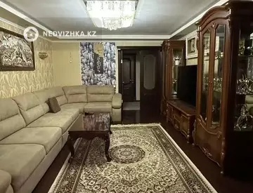 4-комнатная квартира, этаж 2 из 5, 100 м²