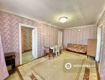 2-комнатная квартира, этаж 3 из 4, 44 м²