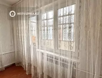 1-комнатная квартира, этаж 2 из 4, 30 м²