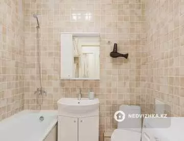 45 м², 1-комнатная квартира, этаж 5 из 21, 45 м², посуточно, изображение - 9