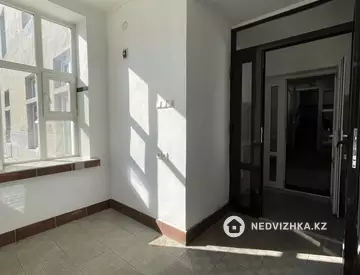 Здание, 2 этажа, 320 м²