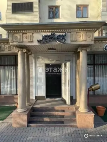 Офисное помещение, этаж 1 из 4, 180 м²