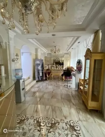 Офисное помещение, этаж 1 из 4, 180 м²