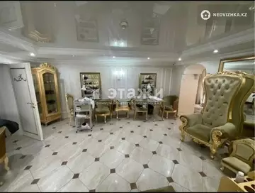 Офисное помещение, этаж 1 из 4, 180 м²