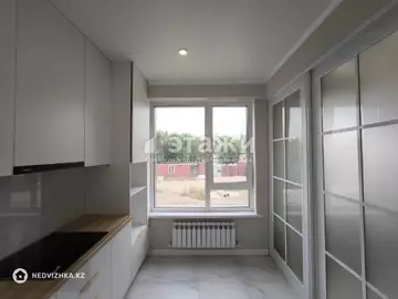 3-комнатная квартира, этаж 2 из 4, 90 м²