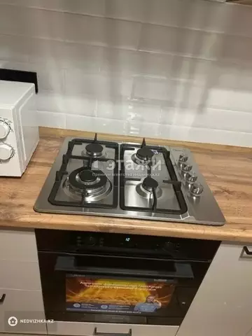 2-комнатная квартира, этаж 6 из 9, 50 м²