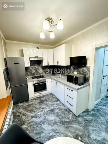 1-комнатная квартира, этаж 3 из 5, 33 м²