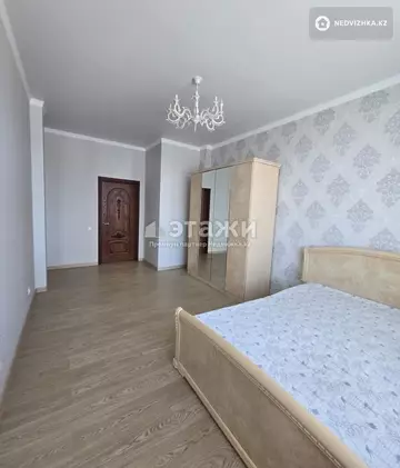 4-комнатная квартира, этаж 8 из 16, 127 м², на длительный срок