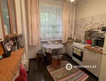3-комнатная квартира, этаж 1 из 2, 62 м²