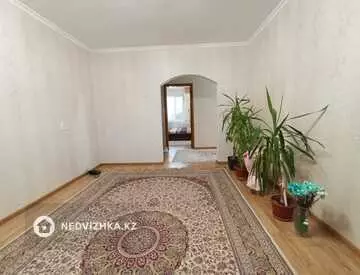 3-комнатная квартира, этаж 5 из 6, 61 м²