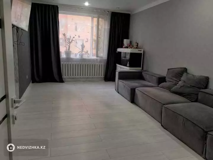 80.7 м², 3-комнатная квартира, этаж 1 из 9, 81 м², изображение - 1