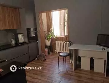 3-комнатная квартира, этаж 1 из 9, 81 м²