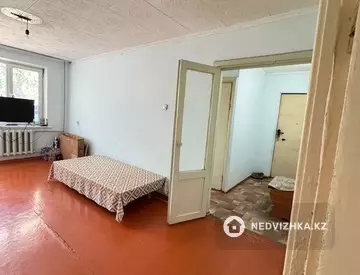 2-комнатная квартира, этаж 4 из 5, 45 м²