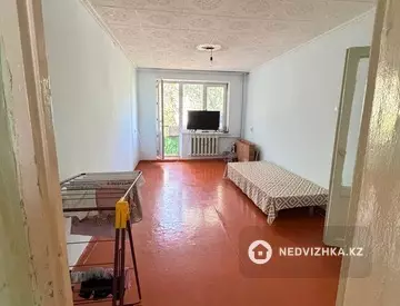 2-комнатная квартира, этаж 4 из 5, 45 м²