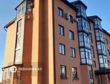4-комнатная квартира, этаж 1 из 5, 155 м²