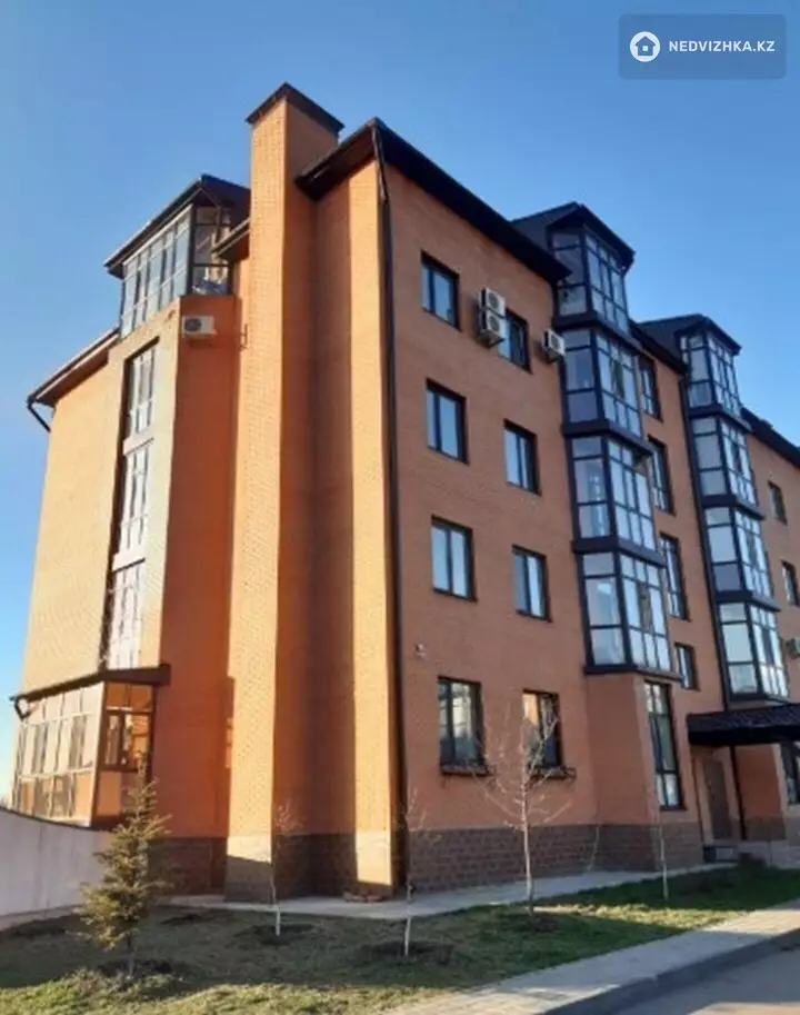 152 м², 4-комнатная квартира, этаж 2 из 5, 152 м², изображение - 1