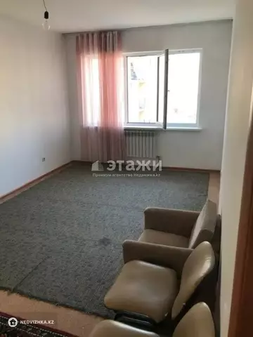 1-комнатная квартира, этаж 3 из 5, 45 м²