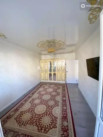 1-комнатная квартира, этаж 3 из 5, 40 м²