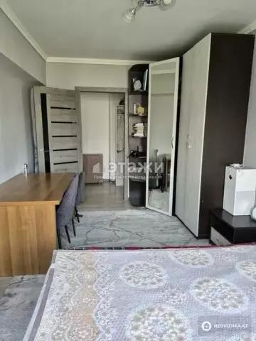 2-комнатная квартира, этаж 8 из 9, 50 м²
