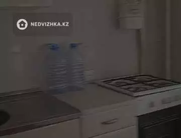 1-комнатная квартира, этаж 3 из 5, 28 м²