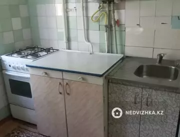 2-комнатная квартира, этаж 3 из 5, 44 м², на длительный срок
