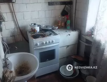 2-комнатная квартира, этаж 2 из 3, 37 м²