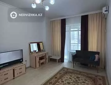 1-комнатная квартира, этаж 4 из 12, 52 м²
