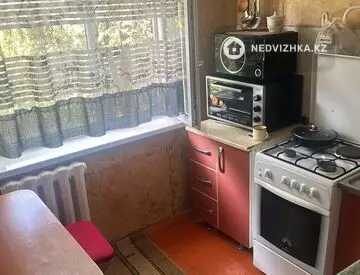 2-комнатная квартира, этаж 3 из 5, 45 м²