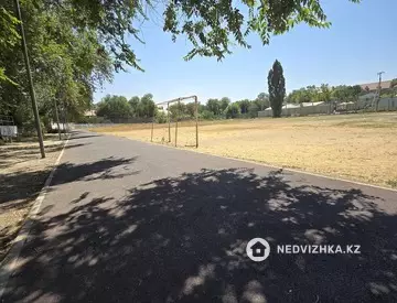 2-комнатная квартира, этаж 2 из 2, 39 м²