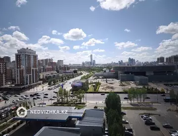 3-комнатная квартира, этаж 1 из 24, 80 м²