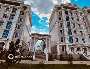 3-комнатная квартира, этаж 2 из 7, 140 м²