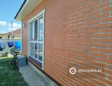 3-комнатная часть дома, 9 соток, 82 м²