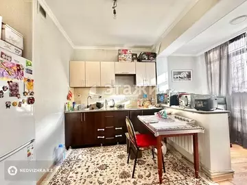1-комнатная квартира, этаж 4 из 10, 51 м²