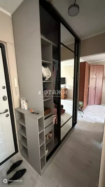 1-комнатная квартира, этаж 4 из 5, 37 м²