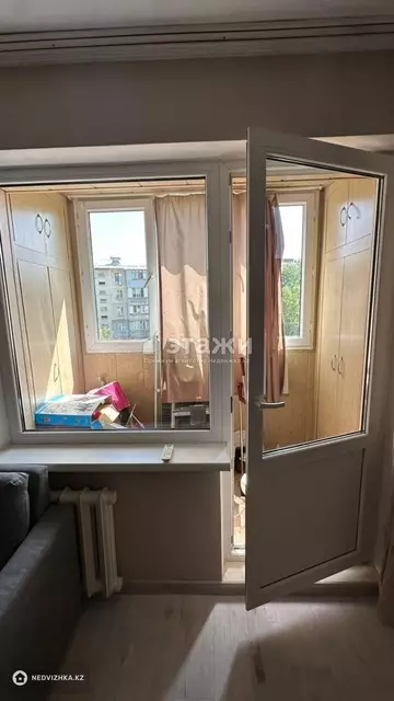 1-комнатная квартира, этаж 4 из 5, 37 м²