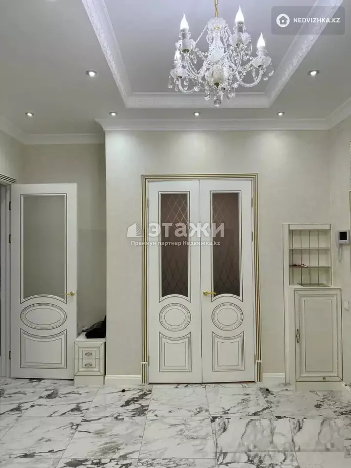 136.5 м², 4-комнатная квартира, этаж 2 из 6, 136 м², изображение - 1