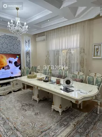 136.5 м², 4-комнатная квартира, этаж 2 из 6, 136 м², изображение - 0
