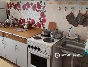 1-комнатная квартира, этаж 3 из 4, 30 м²