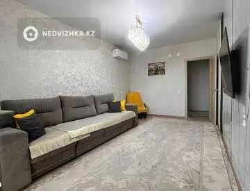 3-комнатная квартира, этаж 8 из 12, 86 м²