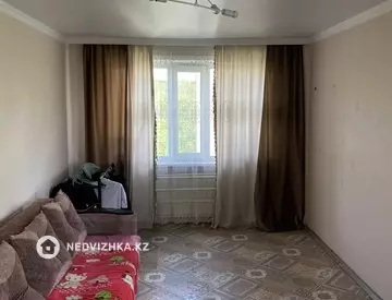 3-комнатная квартира, этаж 4 из 5, 62 м²