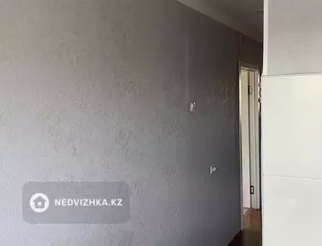 3-комнатная квартира, этаж 4 из 5, 62 м²