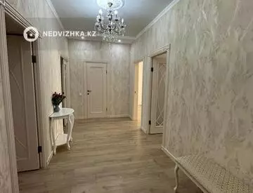 4-комнатная квартира, этаж 2 из 9, 143 м²