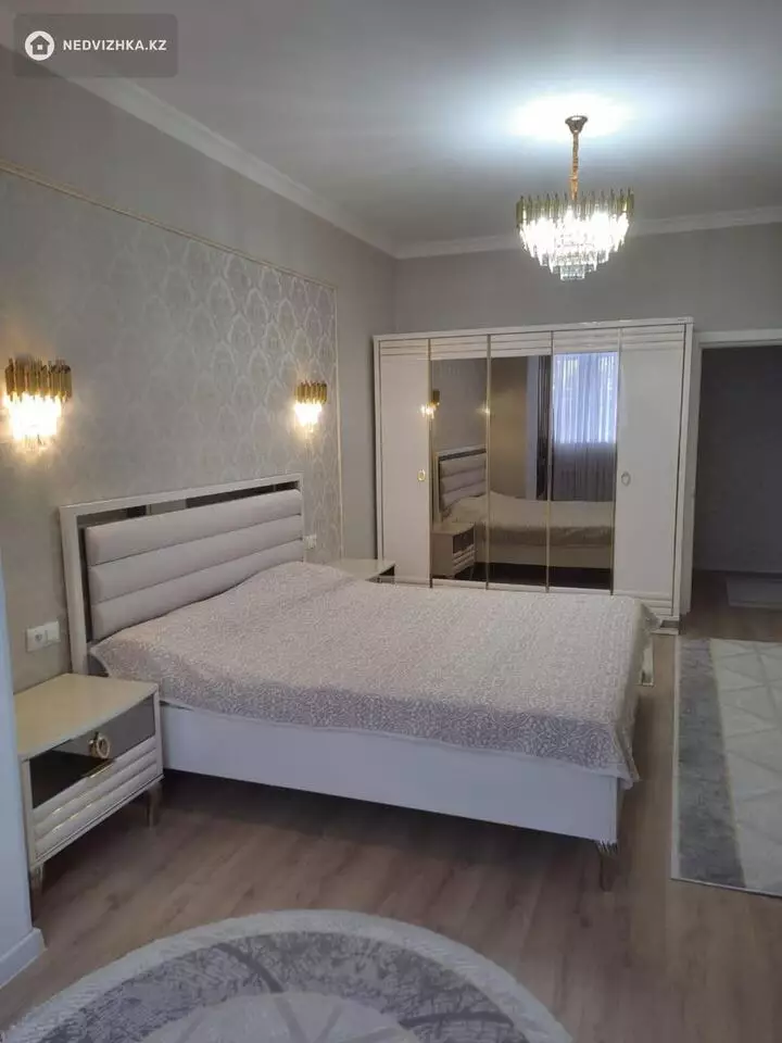 136 м², 4-комнатная квартира, этаж 2 из 9, 136 м², изображение - 1