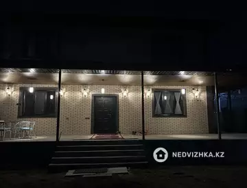 6-комнатный дом, 6.7 соток, 270 м²