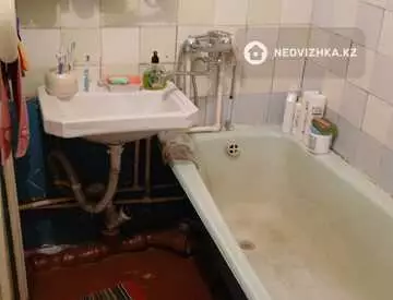 2-комнатная квартира, этаж 2 из 5, 45 м²
