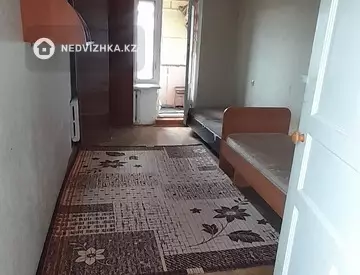 4-комнатная квартира, этаж 4 из 5, 136 м²