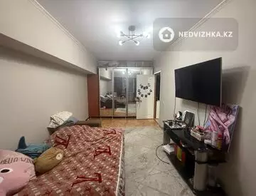 1-комнатная квартира, этаж 4 из 5, 36 м²
