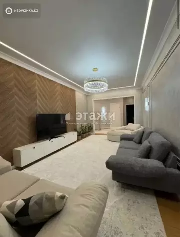 4-комнатная квартира, этаж 11 из 16, 134 м²